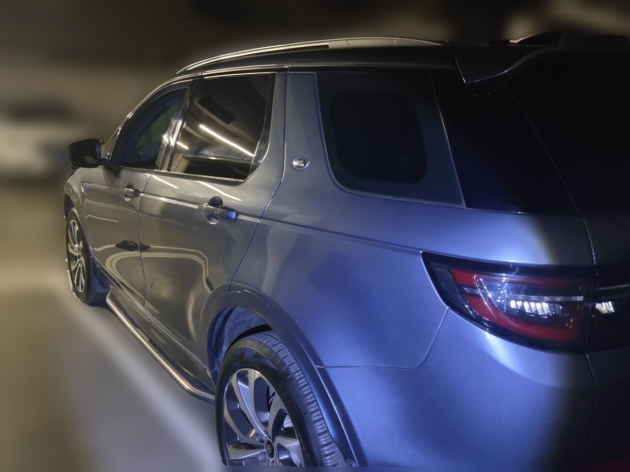 Discovery Sport 2021 249PS R-Dynamic SE Performance Tech 5-Seater photo 4