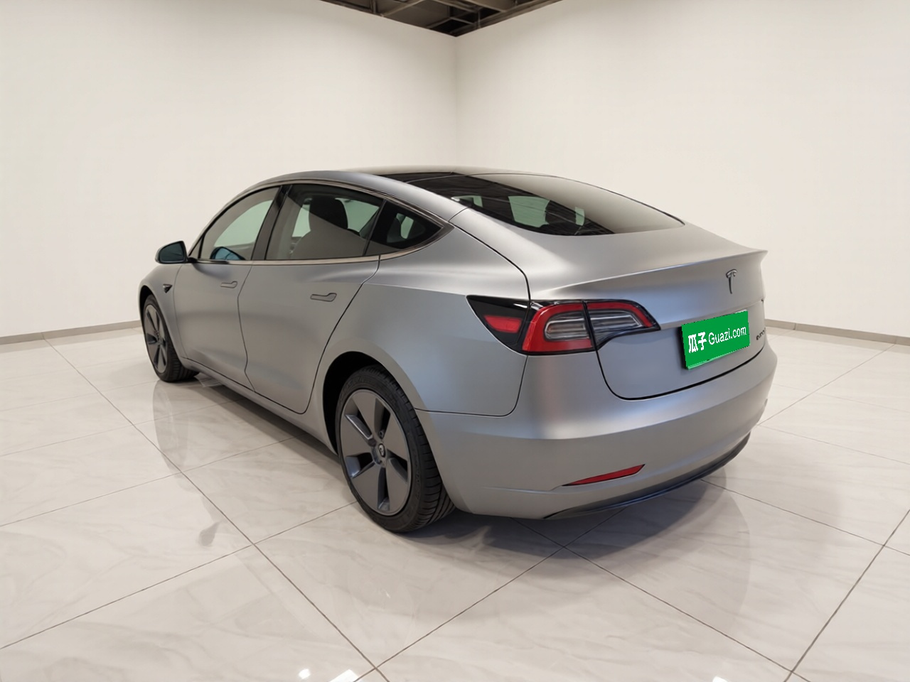 Model 3 2021 Standard Range RWD Upgraded photo 4