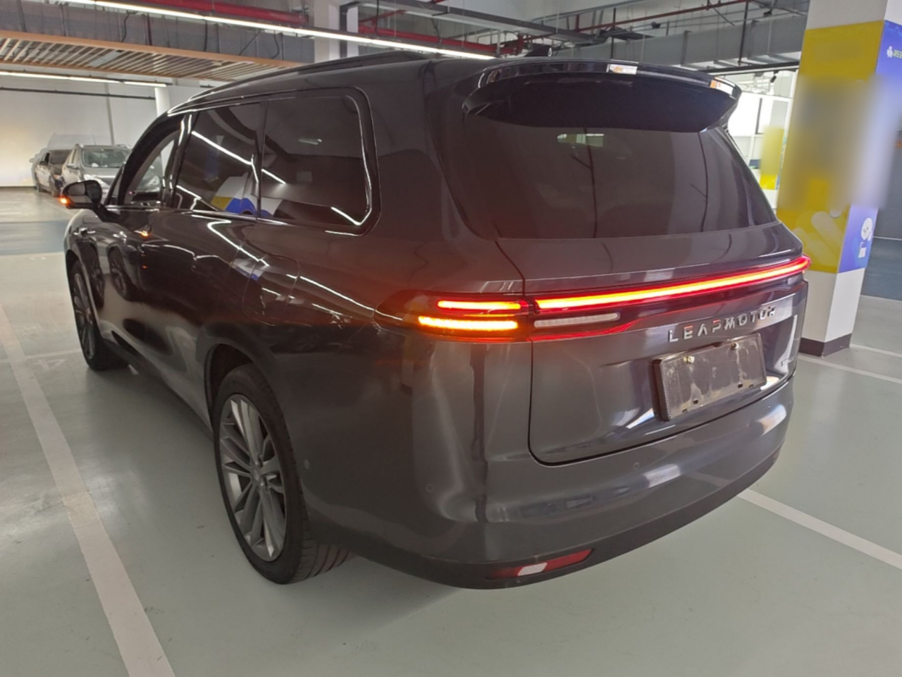 Leapmotor C16 2024 EV 520 Exclusive photo 4