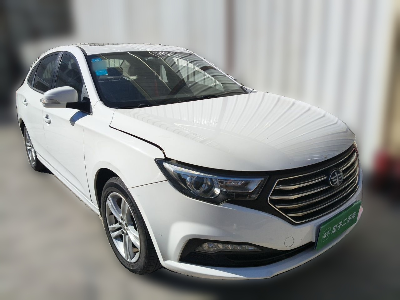 Bestune B30 2016 1.6L MT Luxury photo 3