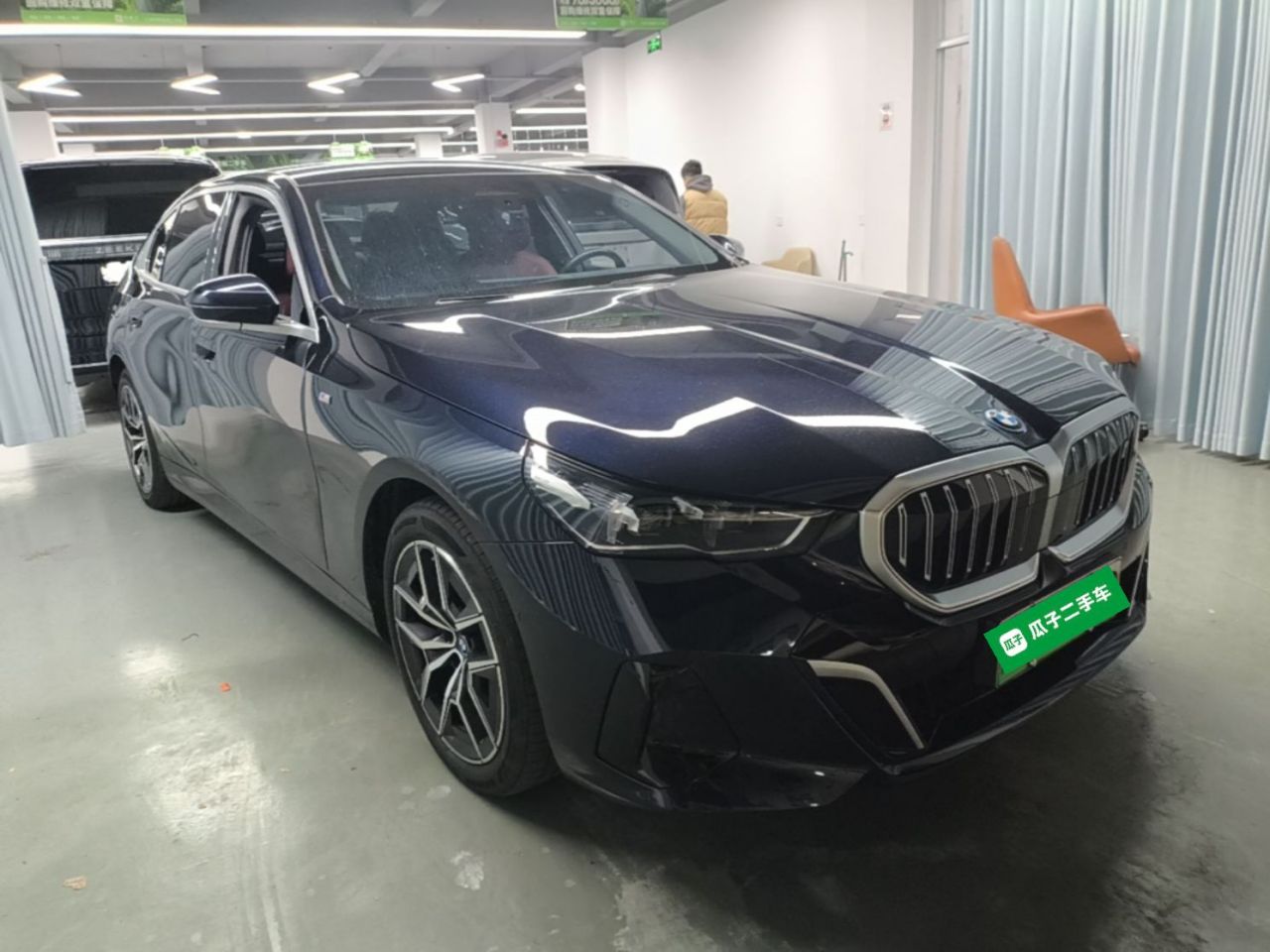 i5 2024 eDrive 35L M Sport Package photo 3