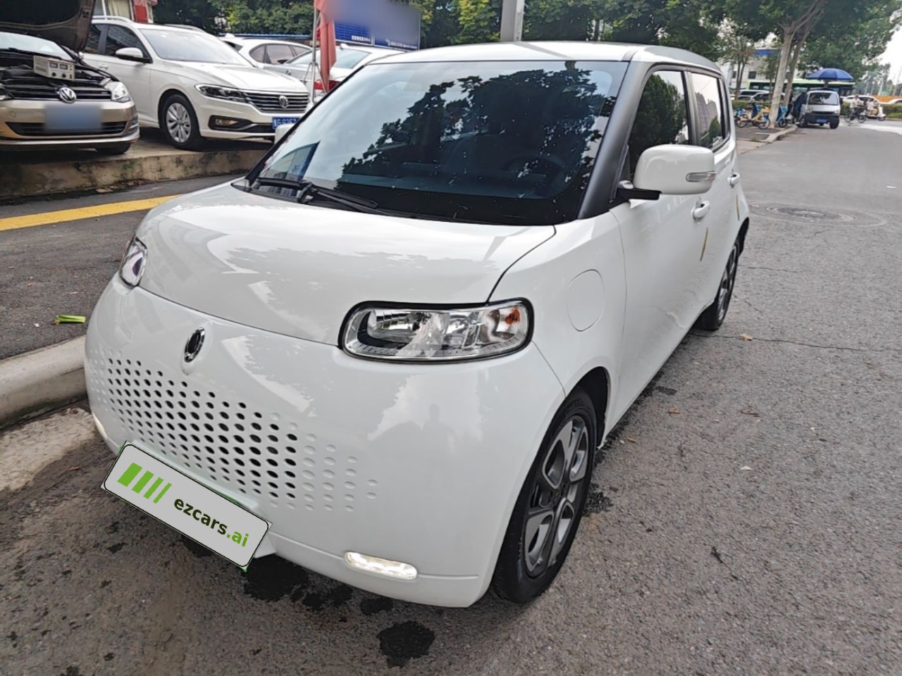 2020 305km Luxury