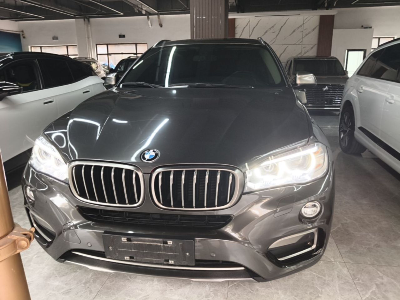 X6 2018 xDrive28i photo 2