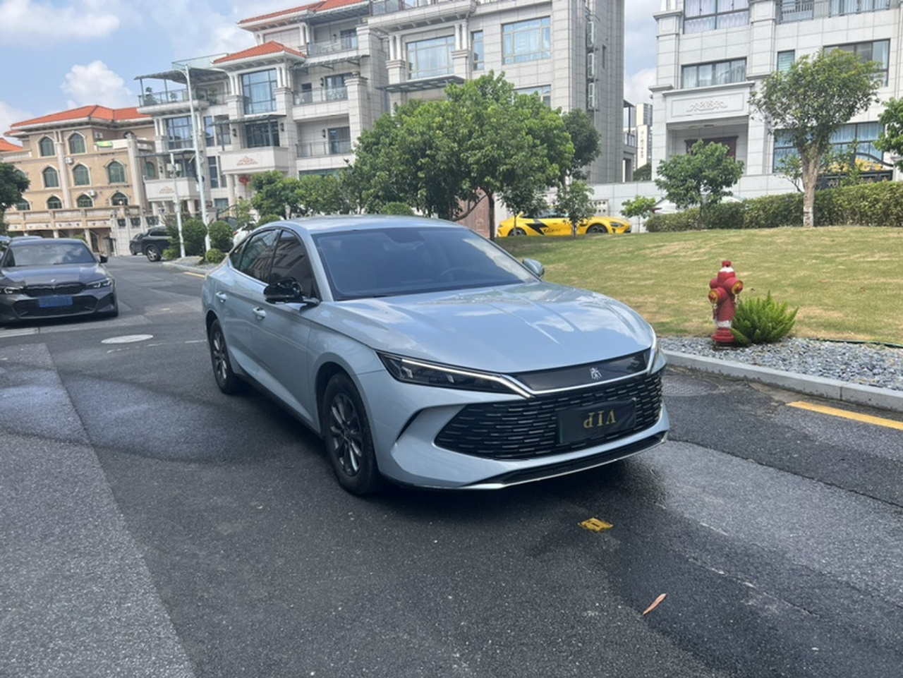 Qin L 2024 DM-i 80KM Leading photo 4