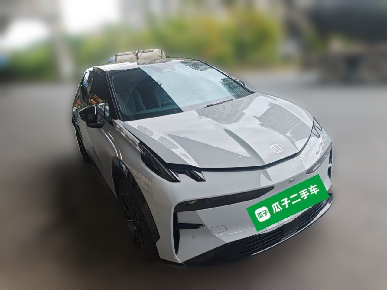 X 2023 RWD YOU 4-Seater photo 3