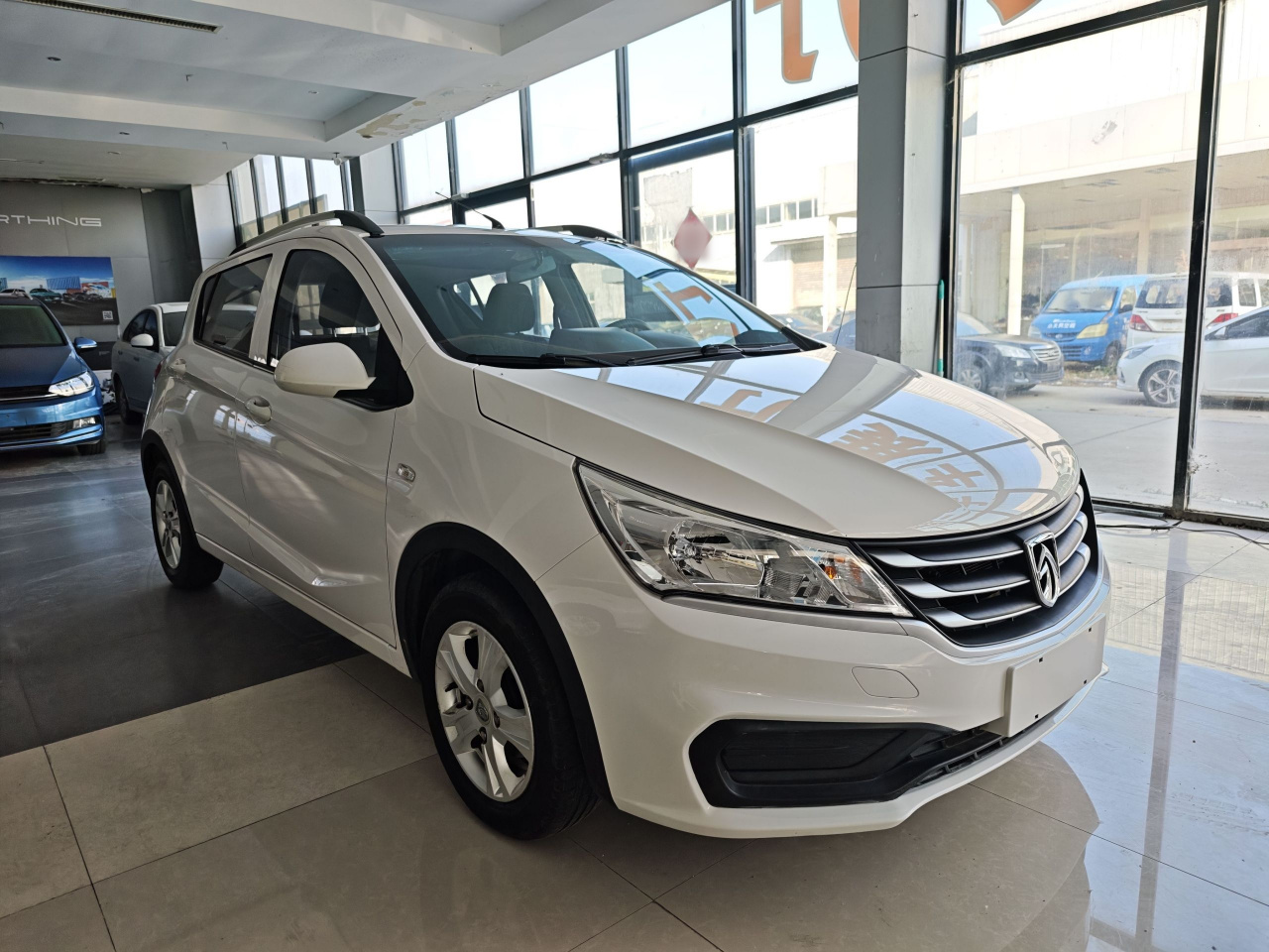 310 2016 1.2L MT Comfort photo 3