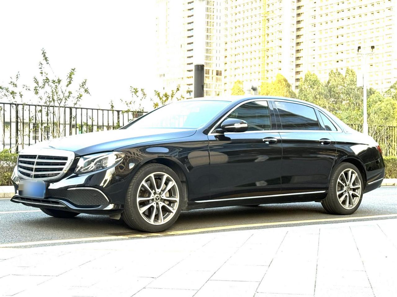 E-Class 2019 E 300 L Fashion