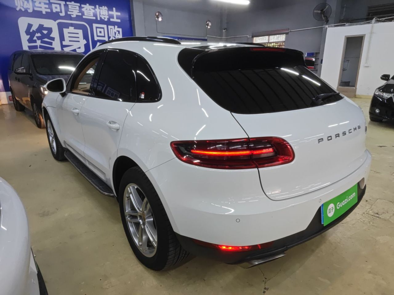 2014 Macan 2.0T photo 4