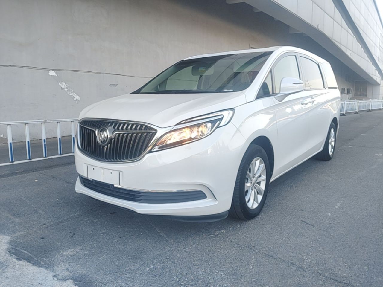 GL8 2018 ES 28T Comfort China VI
