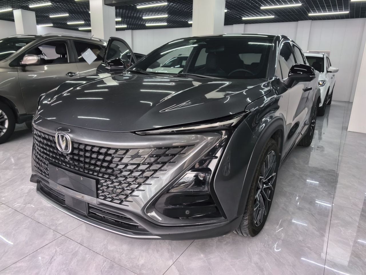 UNI-T 2022 1.5T Premium