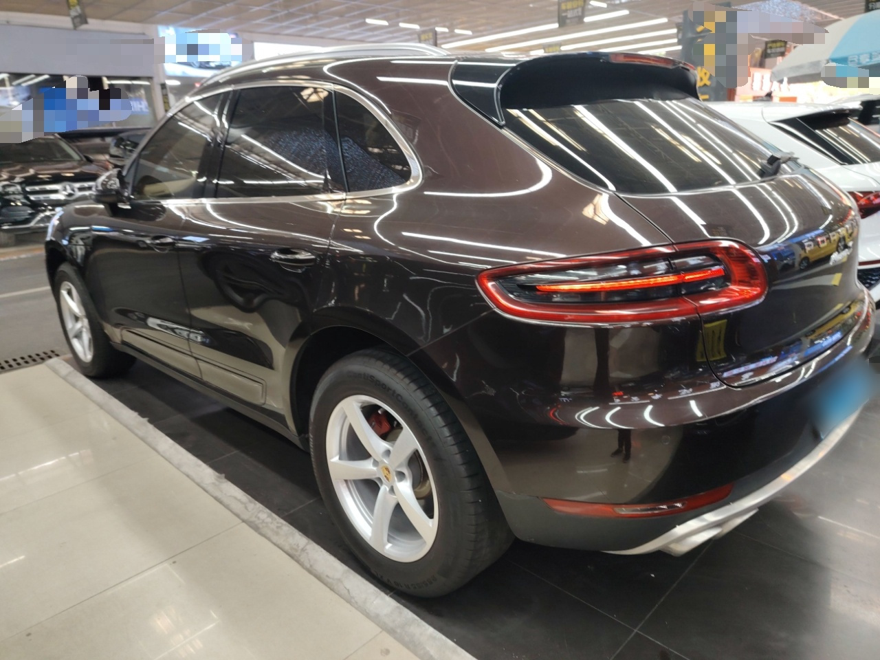 2017 Macan 2.0T photo 4