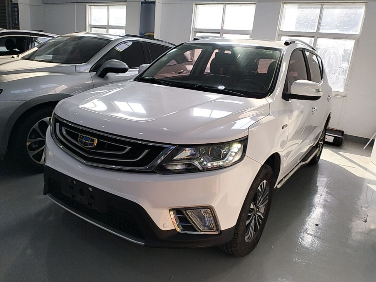 Vision X6 2016 1.3T CVT Luxury