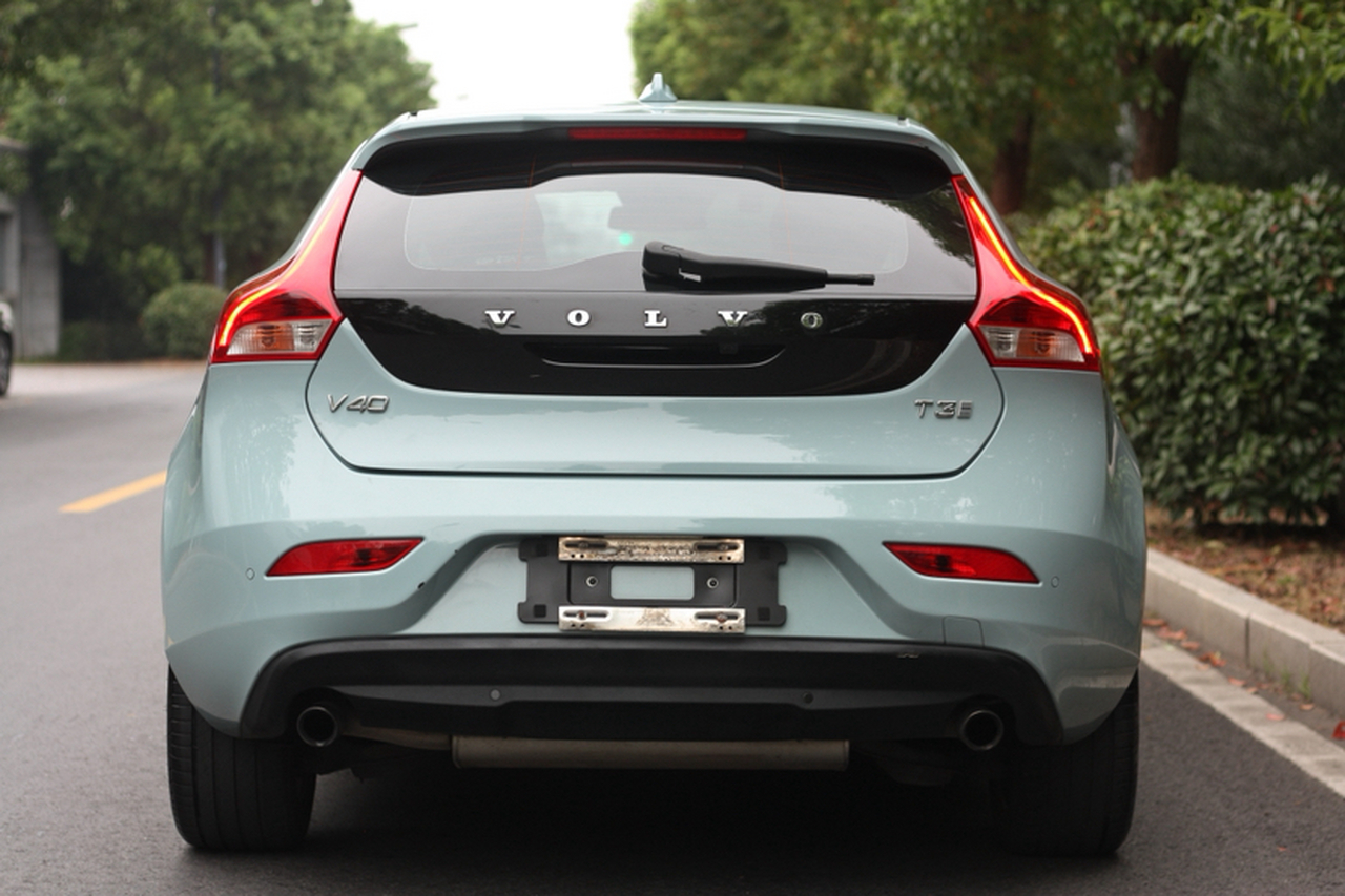 V40 2017 T3 photo 3