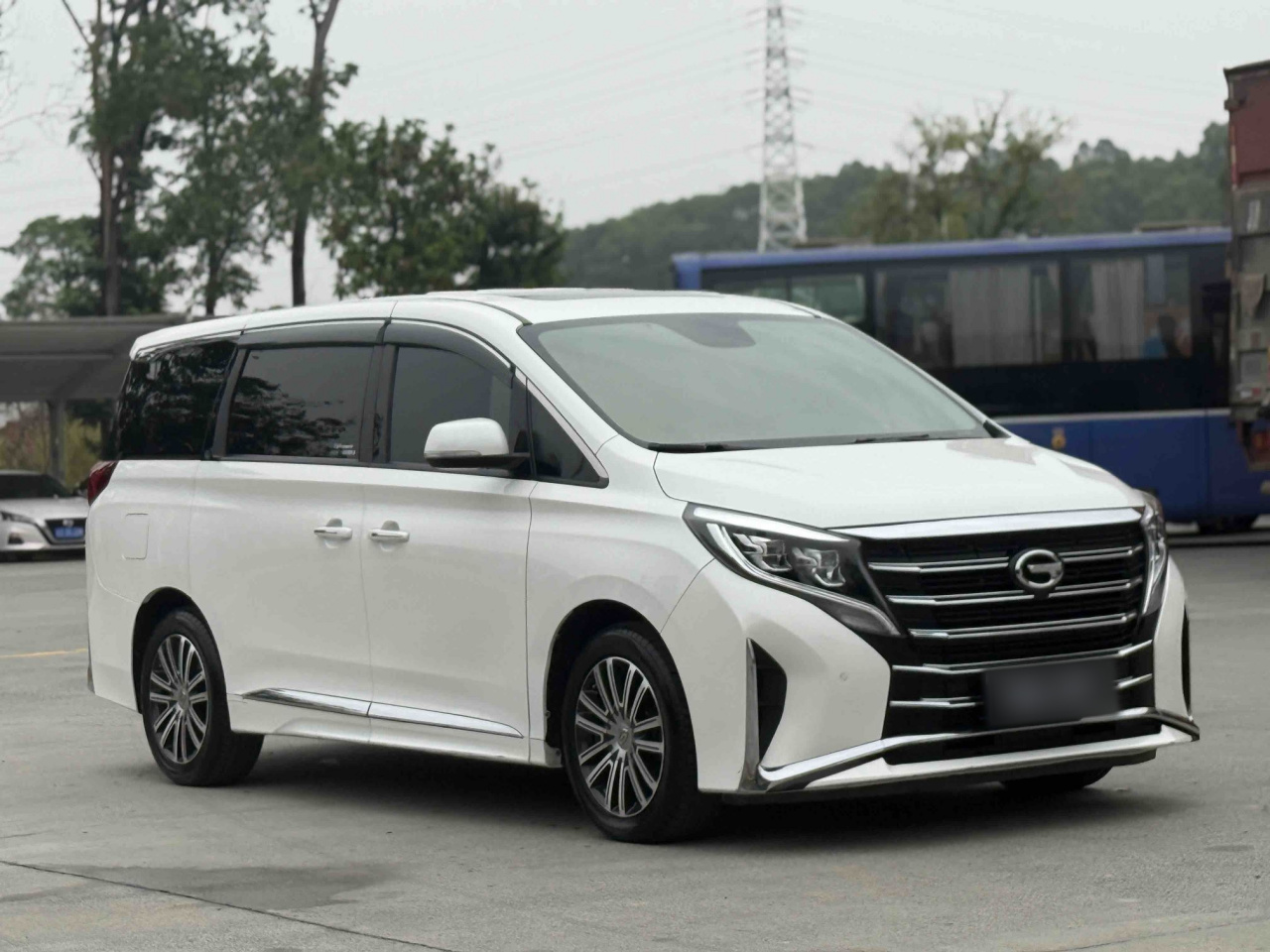 GAC Trumpchi M8 2021 Leading Series 390T Premium photo 2