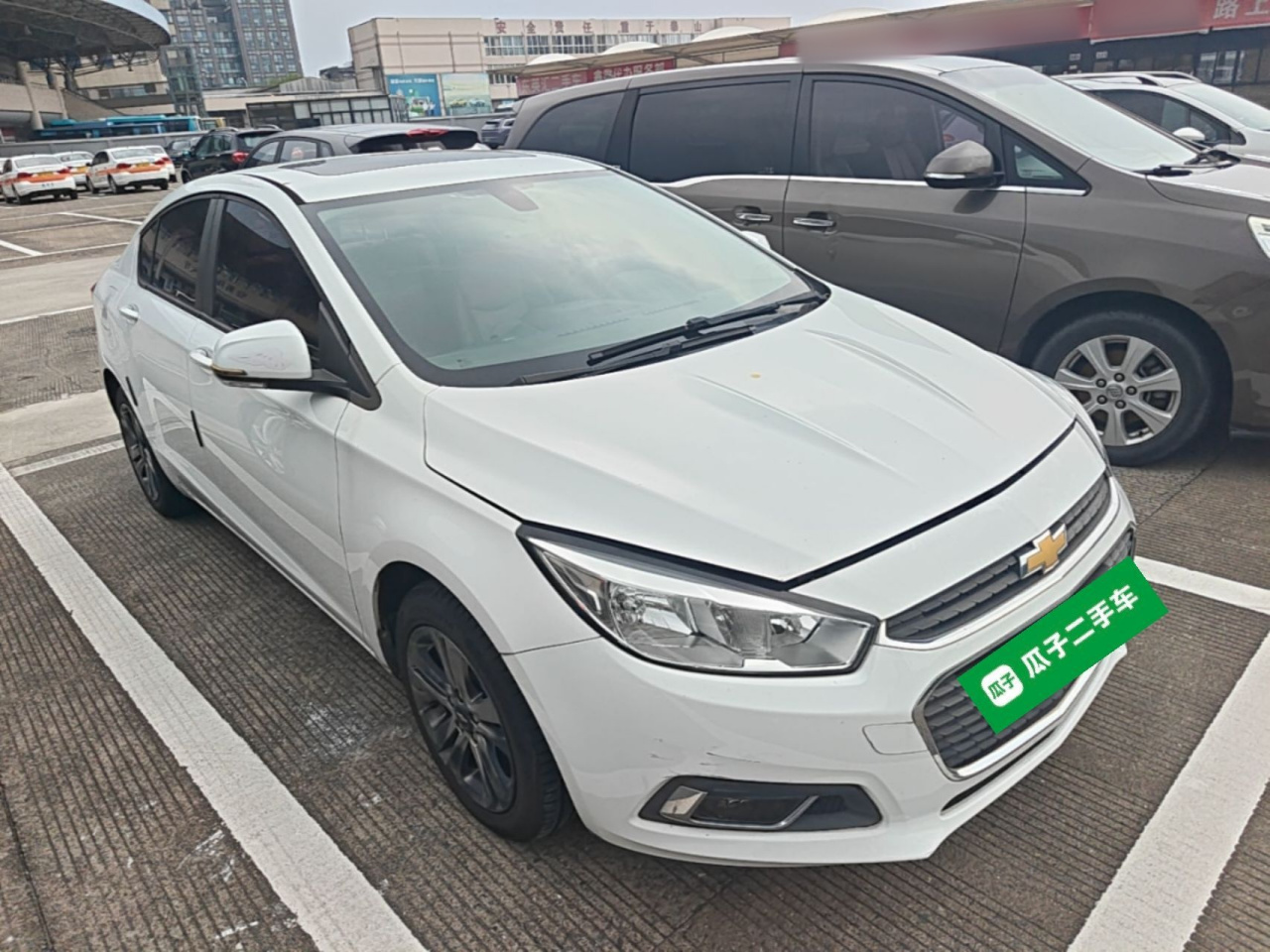 2015 1.4T DCG Luxury photo 3