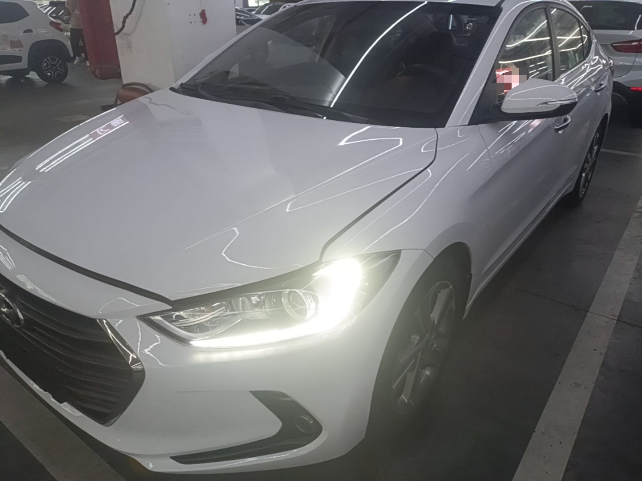 Elantra 2016 1.6L AT Smart Elite