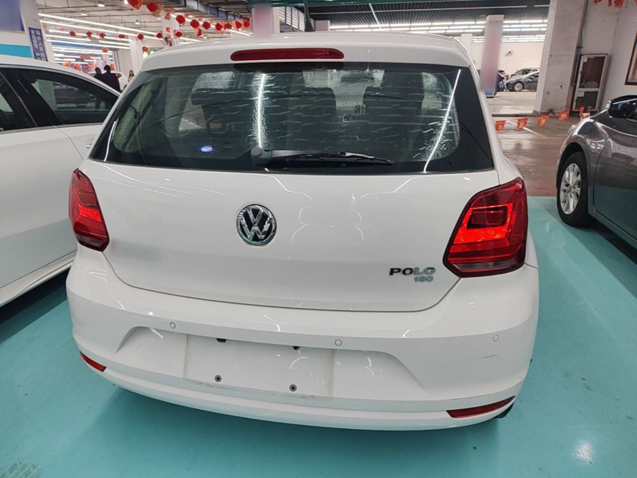 Polo 2016 1.6L AT Comfort photo 5