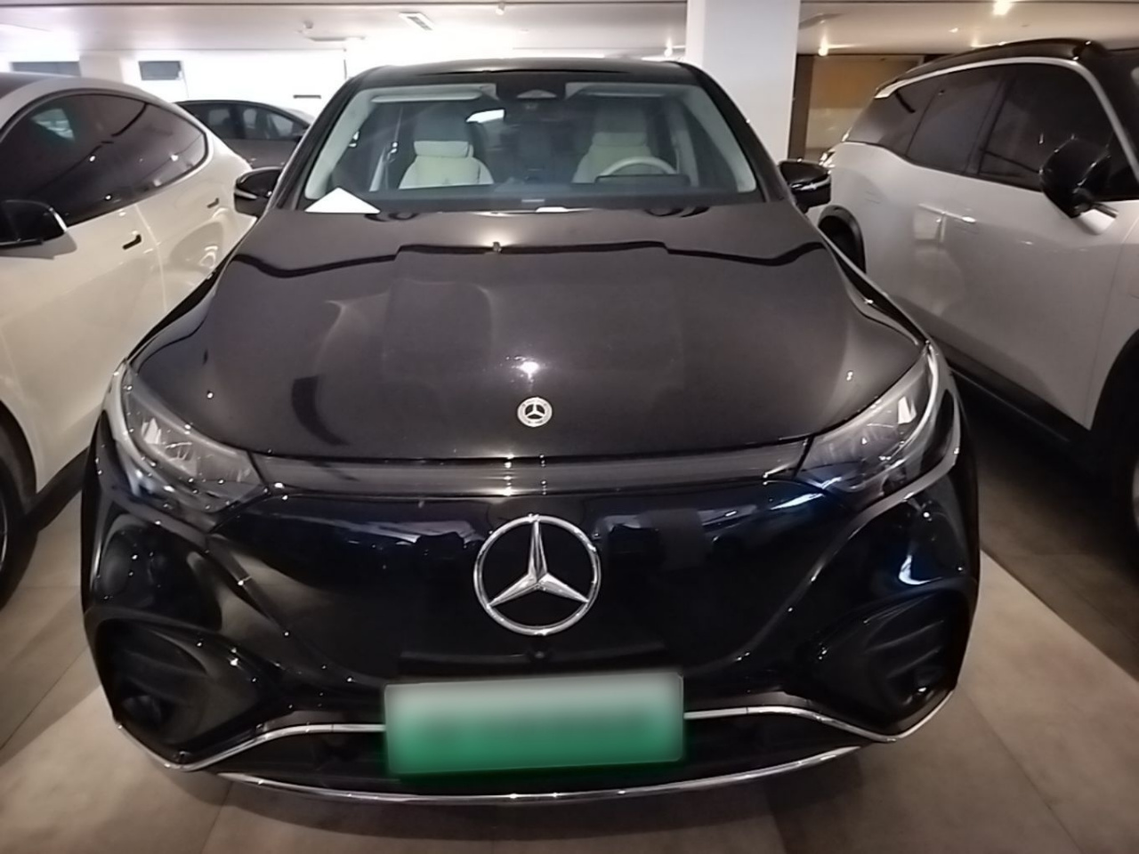 EQE SUV 2023 350 4MATIC photo 2