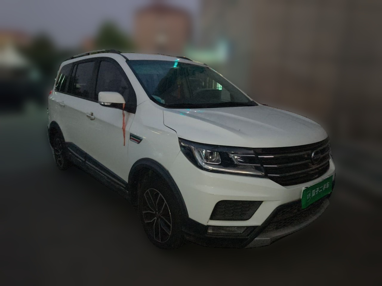 SWM X3 2020 1.5L MT Value 7-Seater photo 3