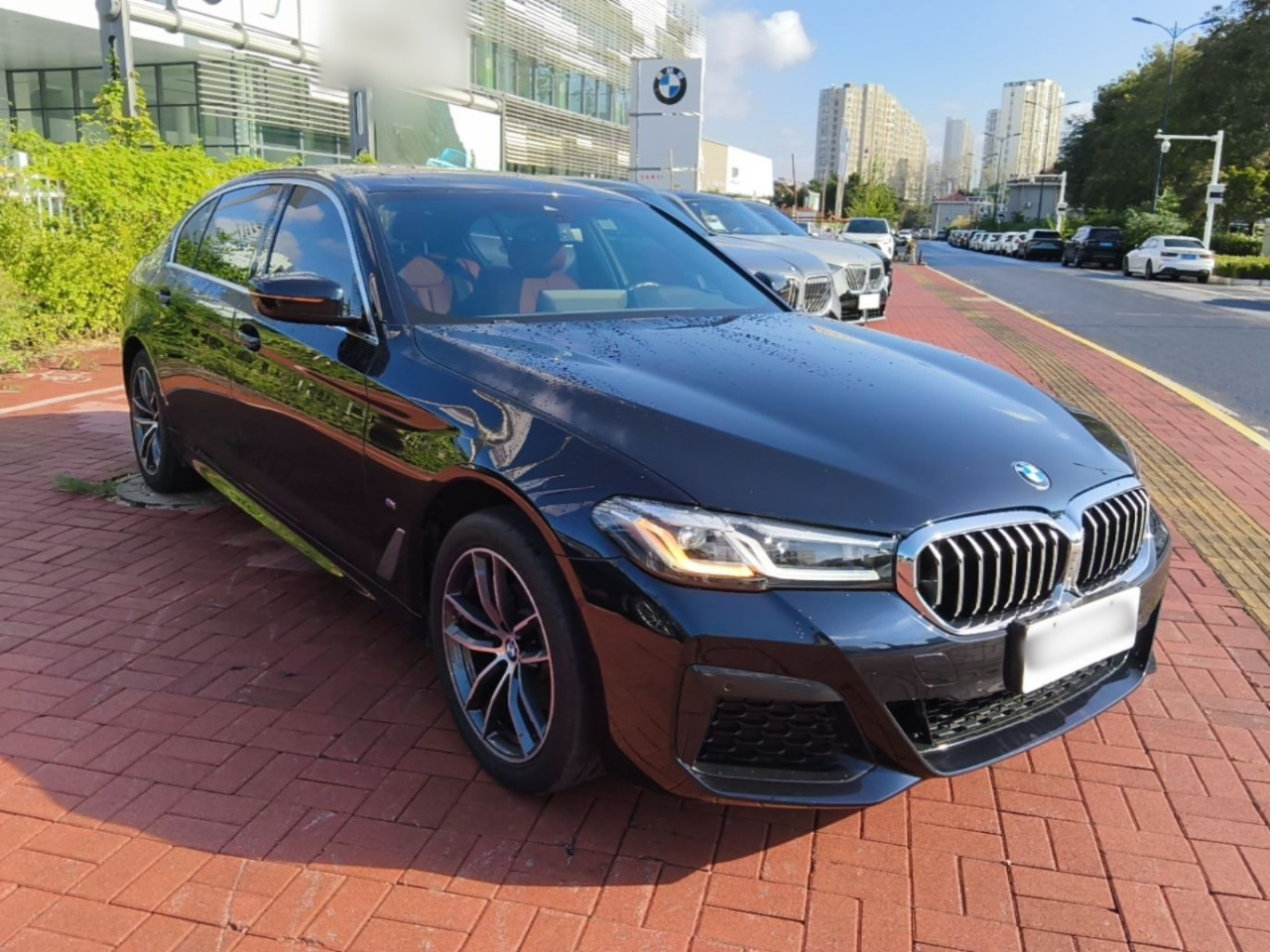 5 Series 2022 Facelift 525Li M Sport Package photo 5