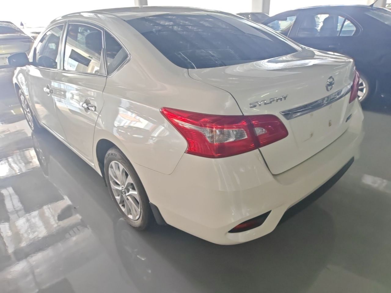 Sylphy 2016 1.6XL CVT Luxury photo 4