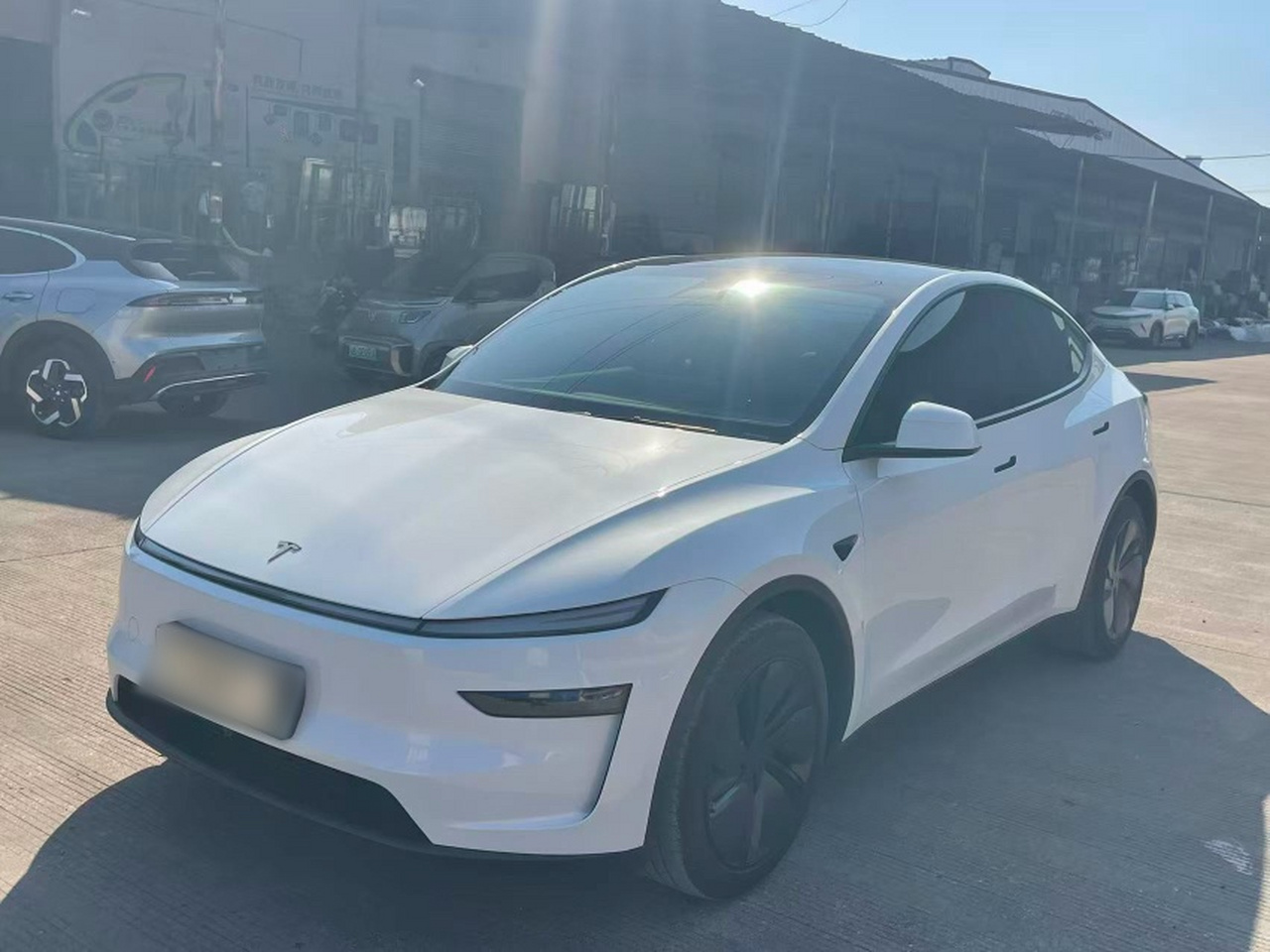 Model Y 2025 RWD