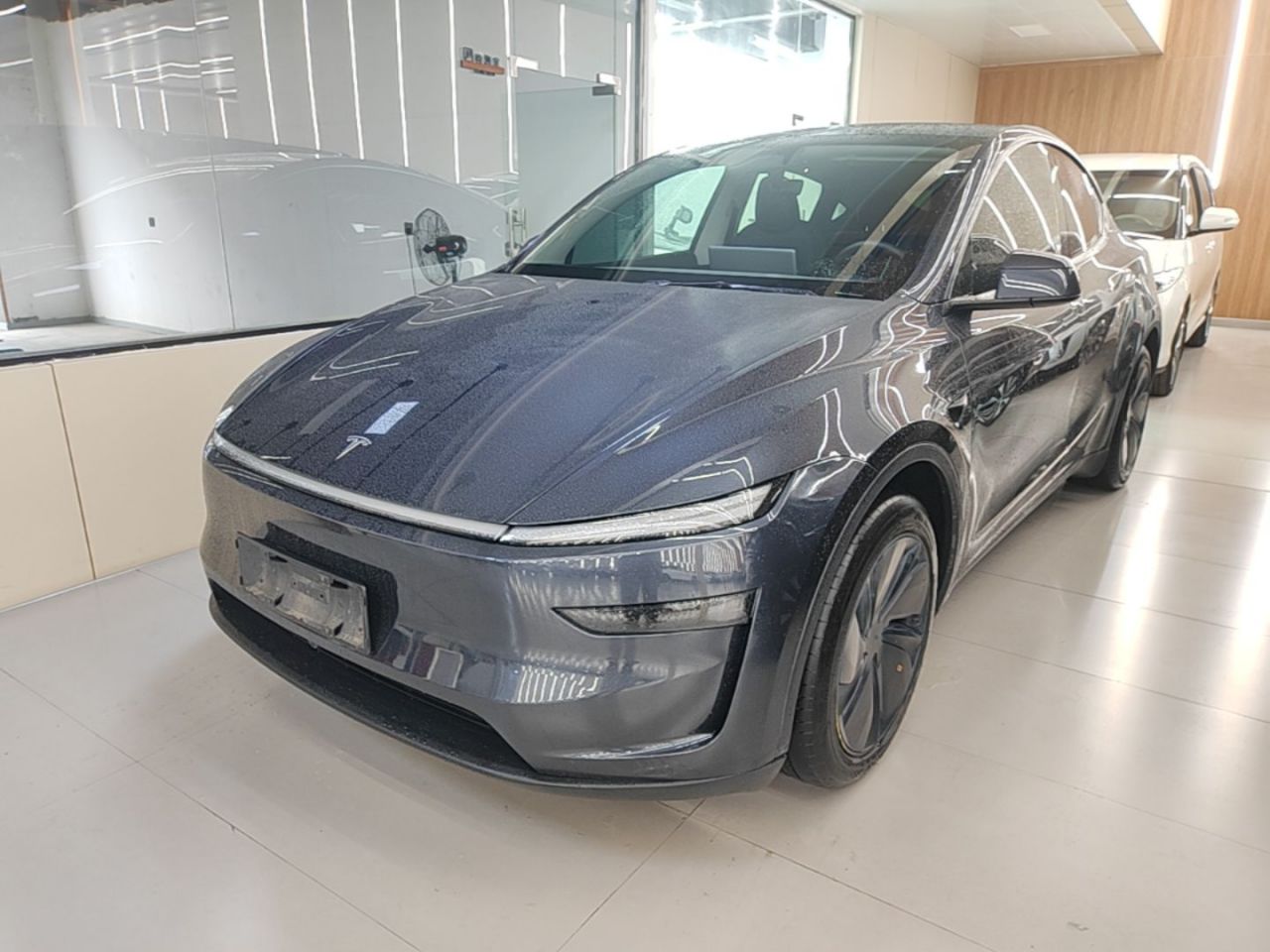 Model Y 2025 RWD