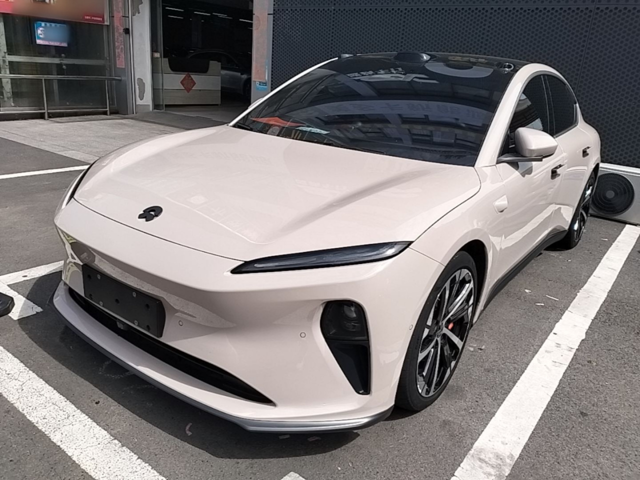 ET5 2022 75kWh