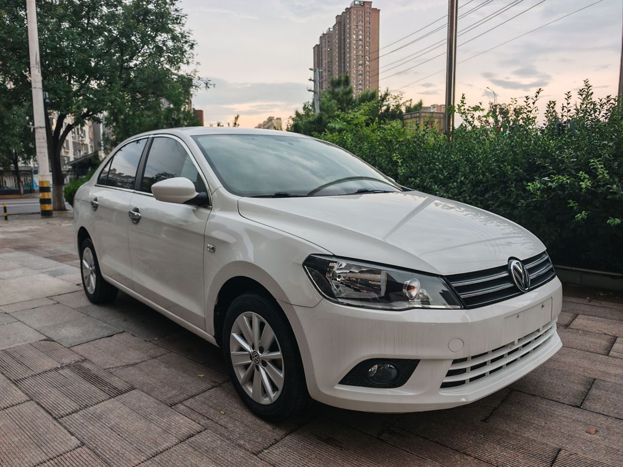 2015 1.6L MT Comfort photo 3