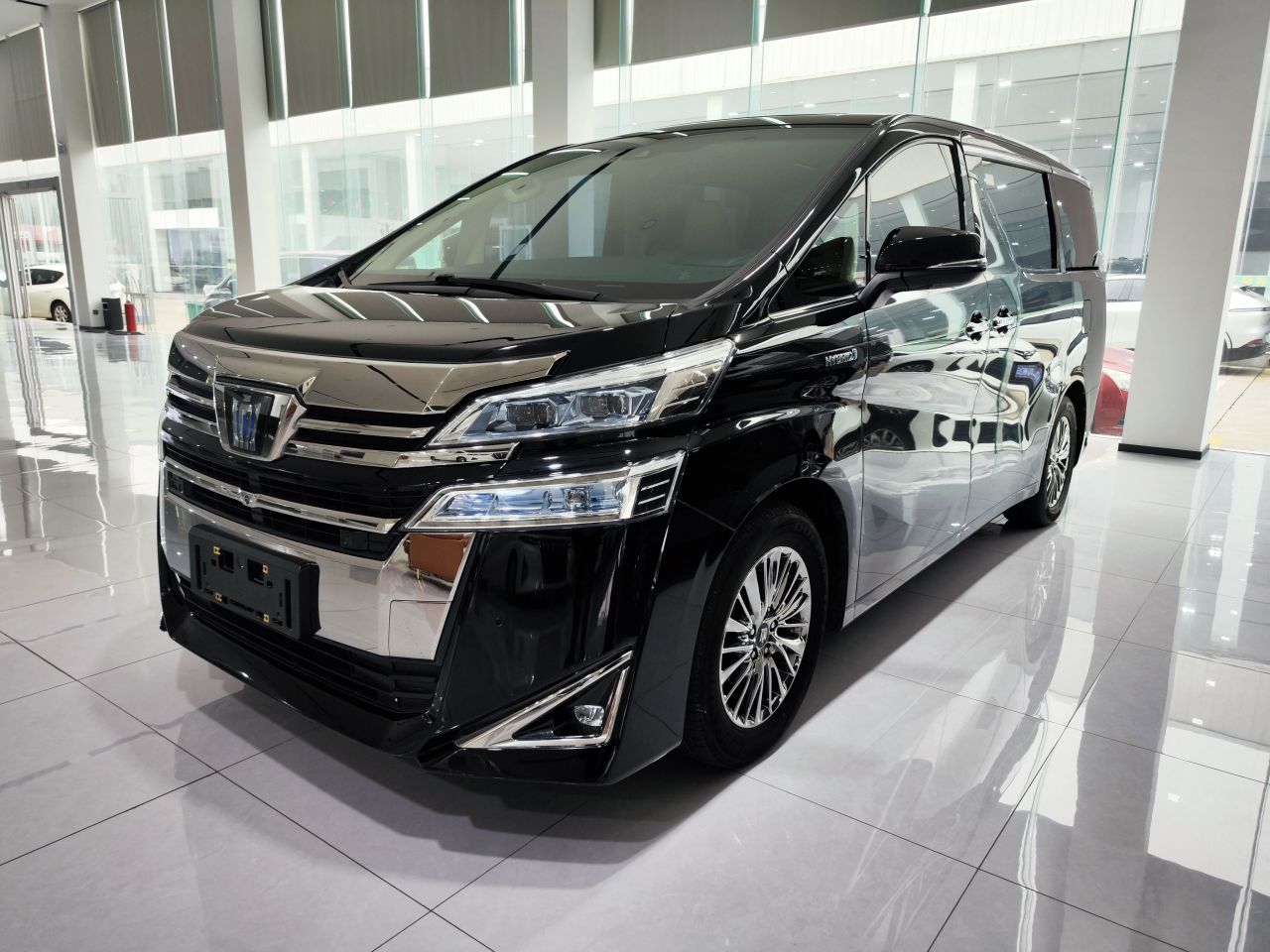 2021 Crown Hybrid 2.5L HV Premium