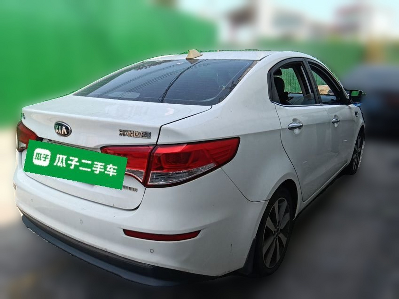 K2 2015 Sedan 1.6L AT Premium photo 4