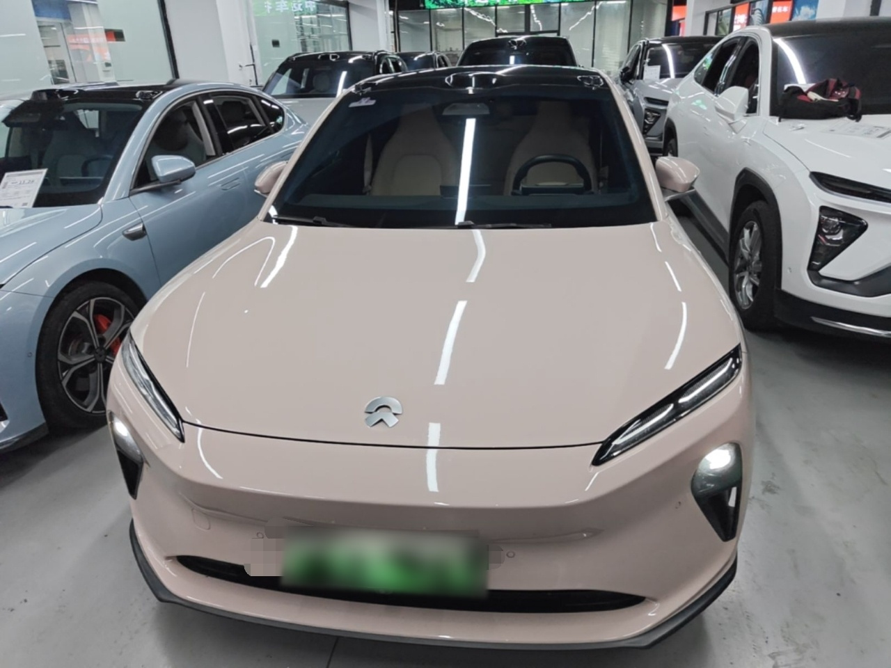 ET5 2022 75kWh photo 2