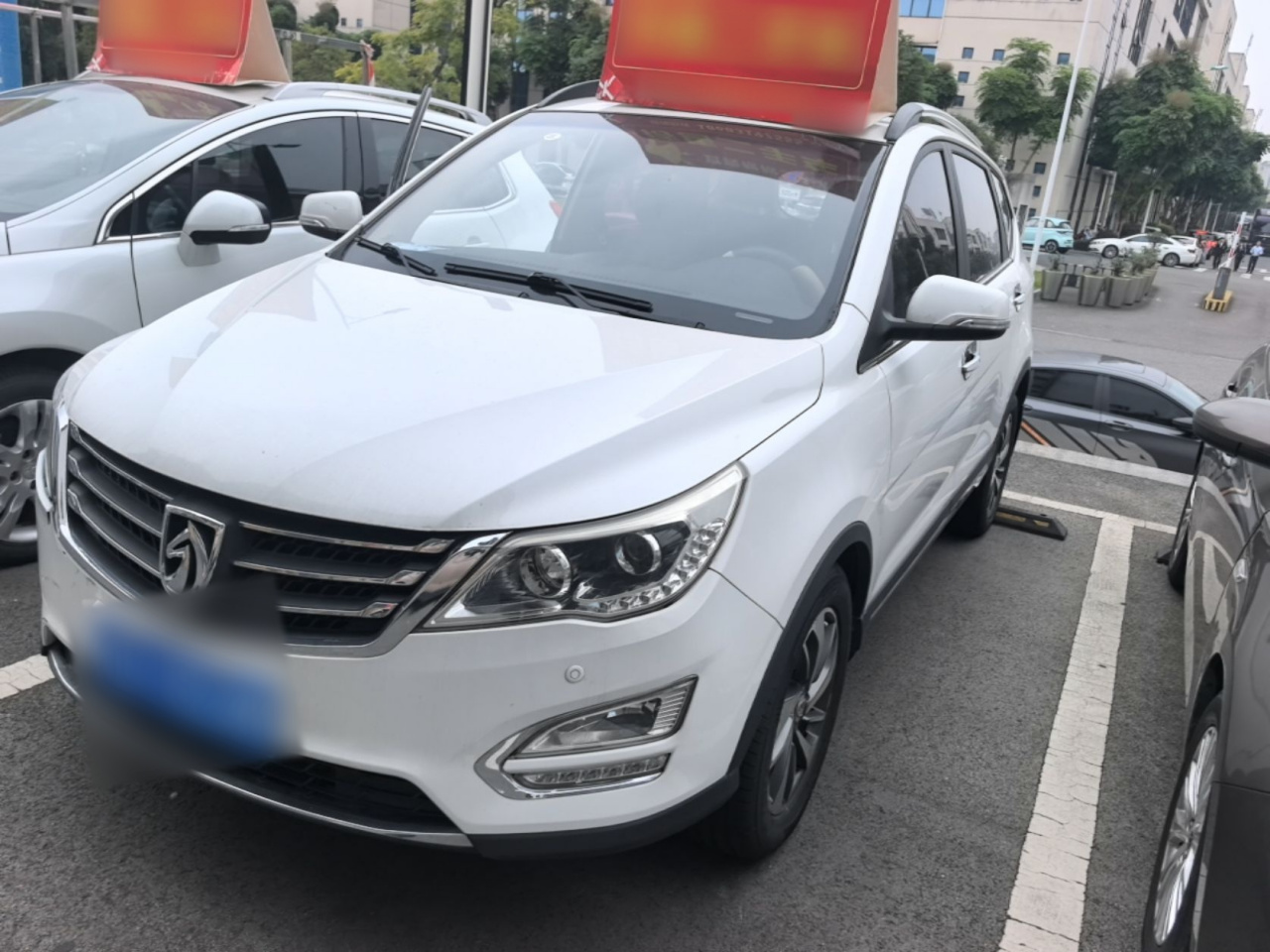 560 2016 1.5T MT Luxury