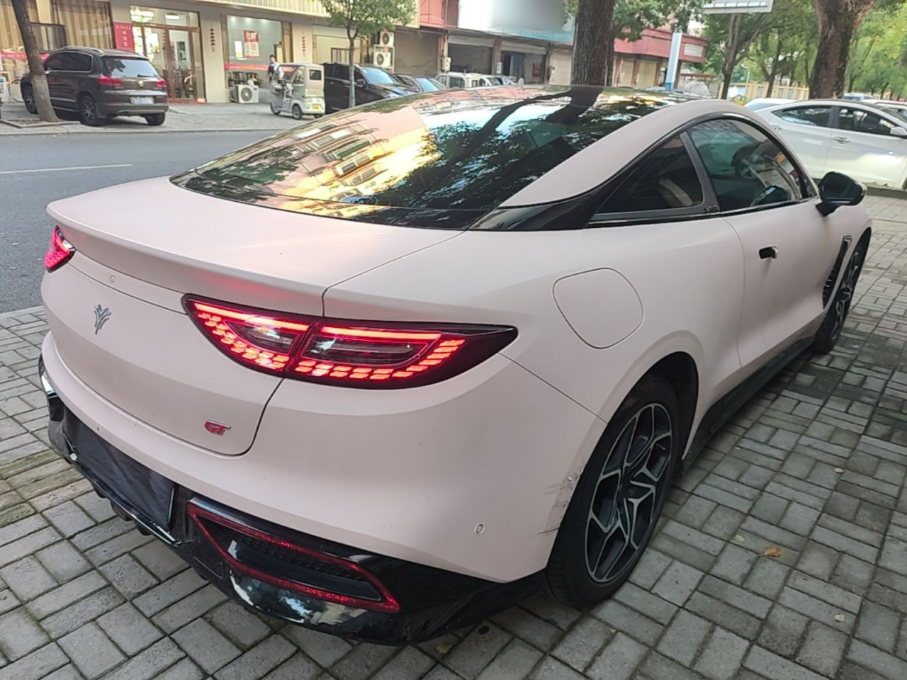 Neta GT 2023 580 AWD photo 4