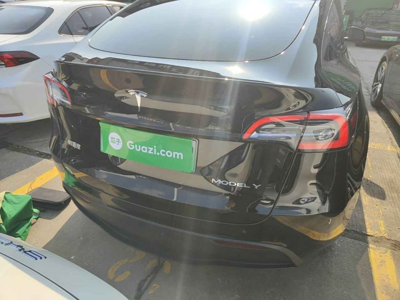 Model Y 2022 RWD photo 3