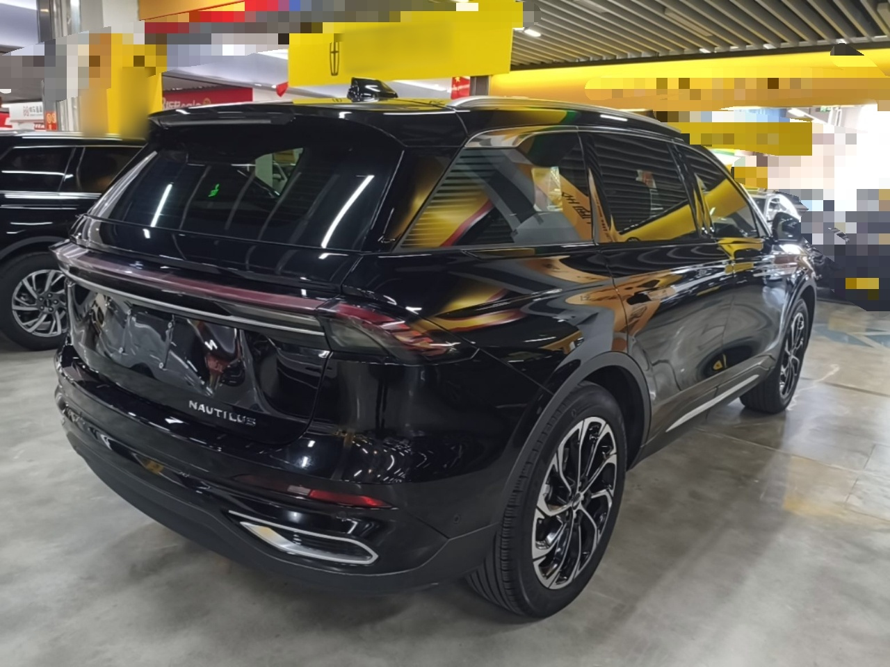 Nautilus 2023 2.0T AWD photo 4