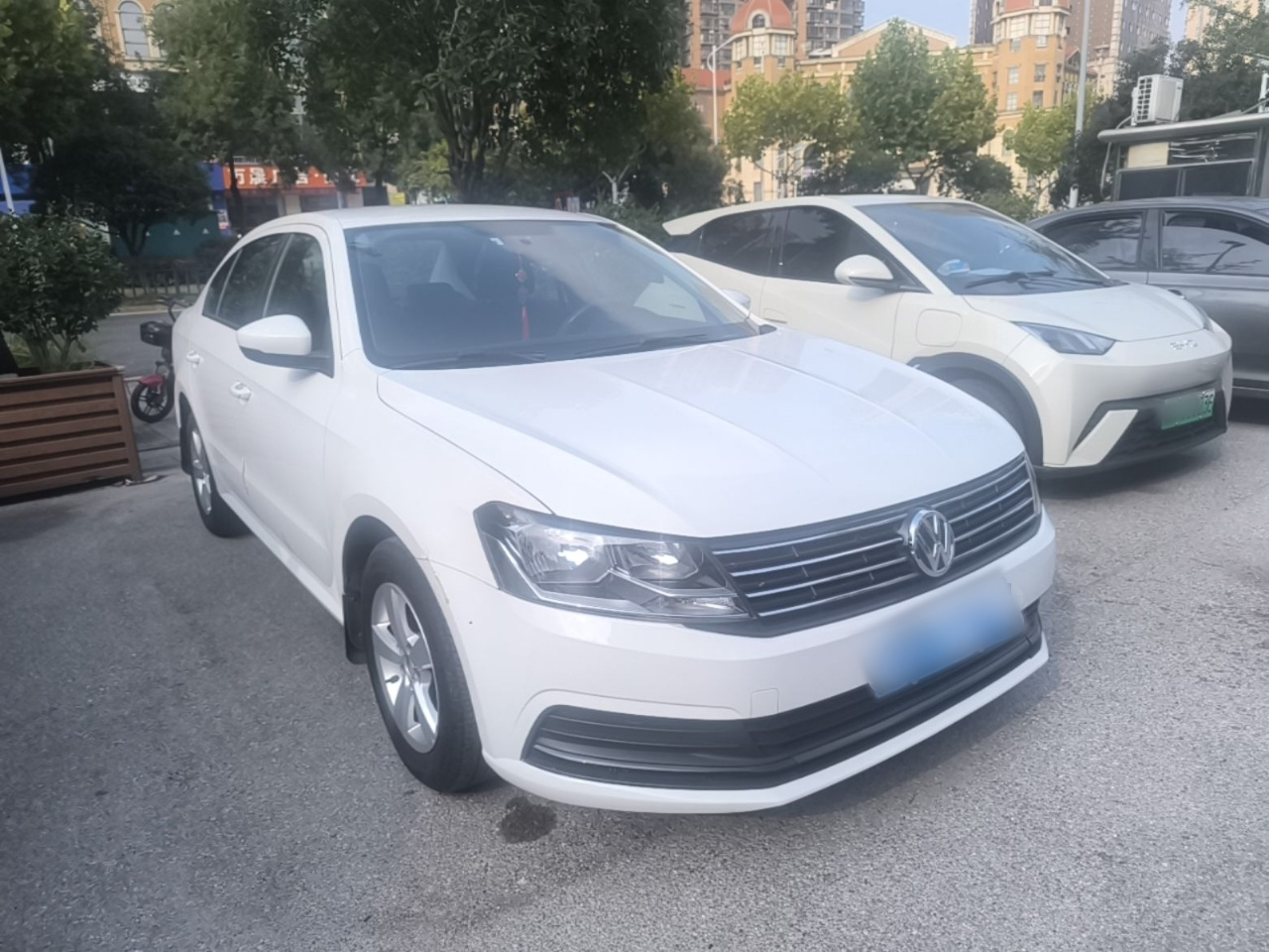 Lavida 2015 1.6L MT photo 3
