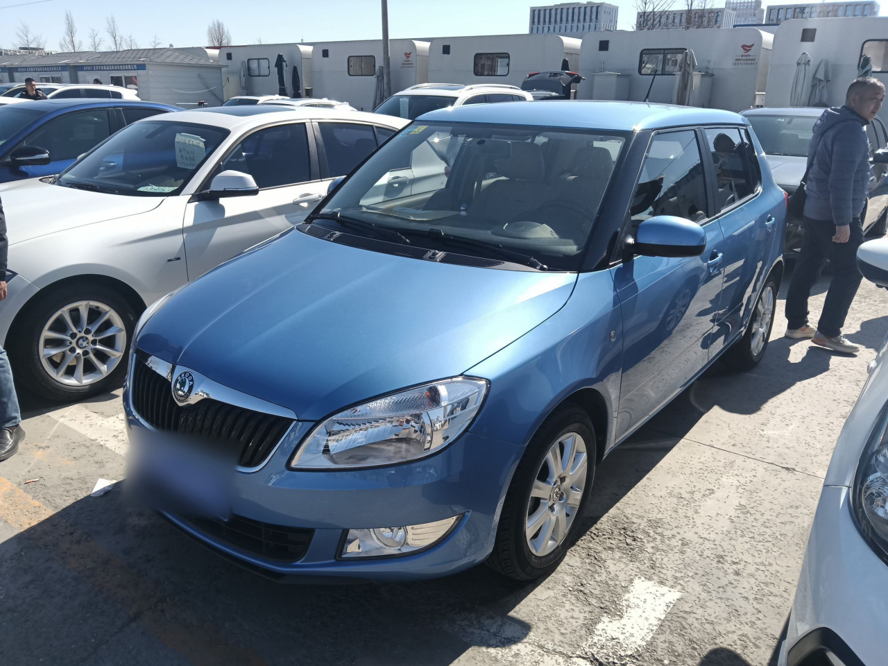 Fabia 2012 1.4L AT photo 3