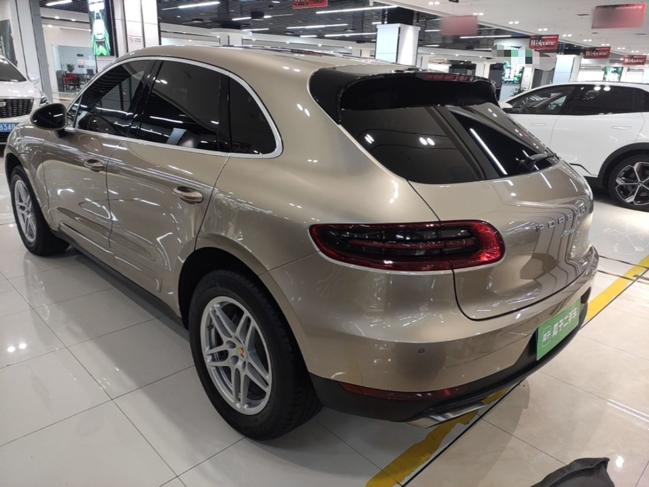 2017 Macan 2.0T photo 4
