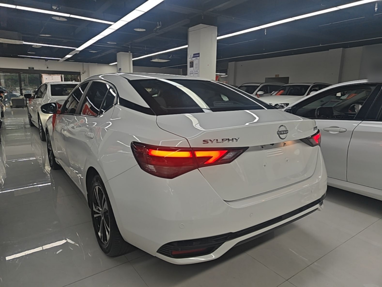 Sylphy 2023 1.6L CVT Enjoy photo 4