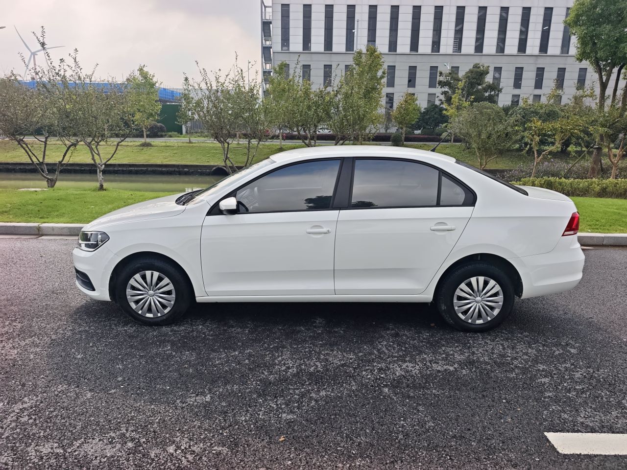 Santana 2016 1.6L AT photo 4