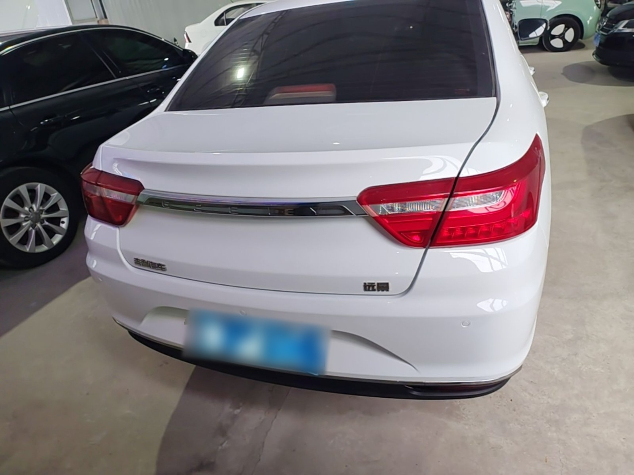 Vision 2018 1.5L AT photo 5