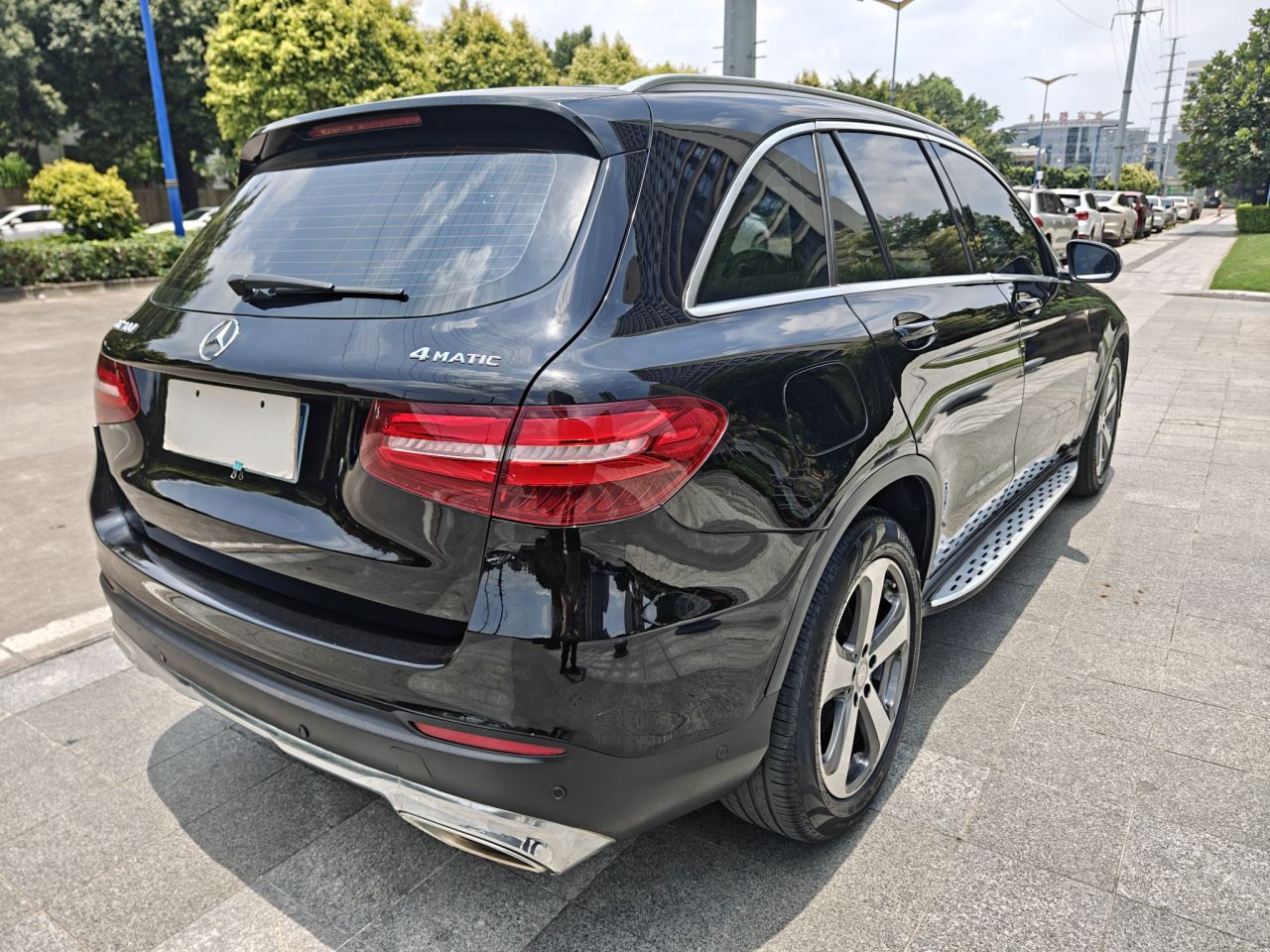 GLC 2016 GLC 300 4MATIC Dynamic photo 3
