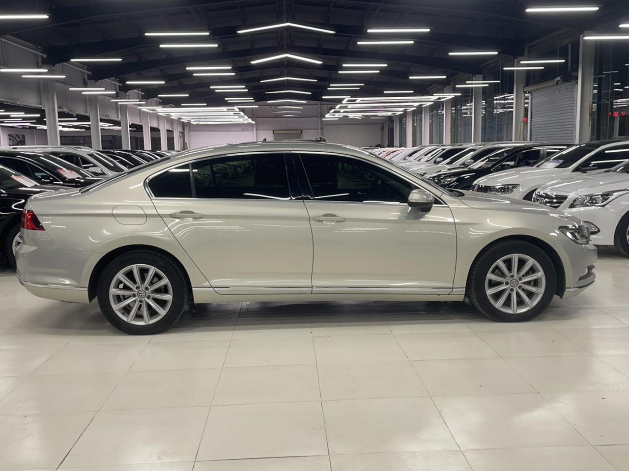 Magotan 2019 330TSI DSG Leading China VI photo 3