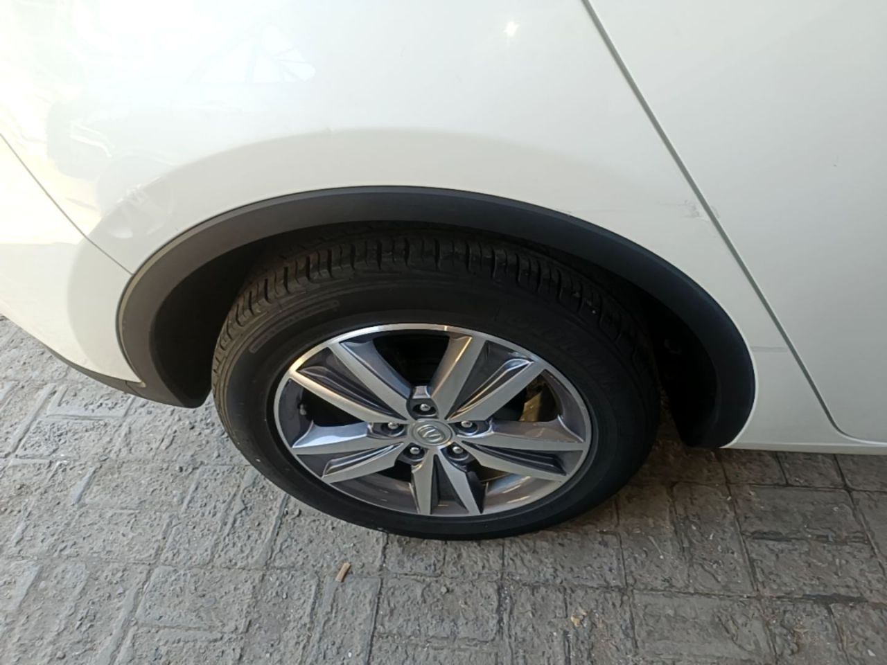 Eado 2016 XT 1.6L AT photo 3