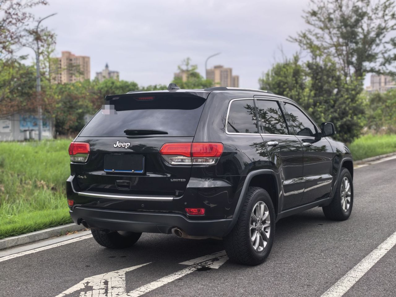 Grand Cherokee Imported 2015 3.0L Elite photo 4