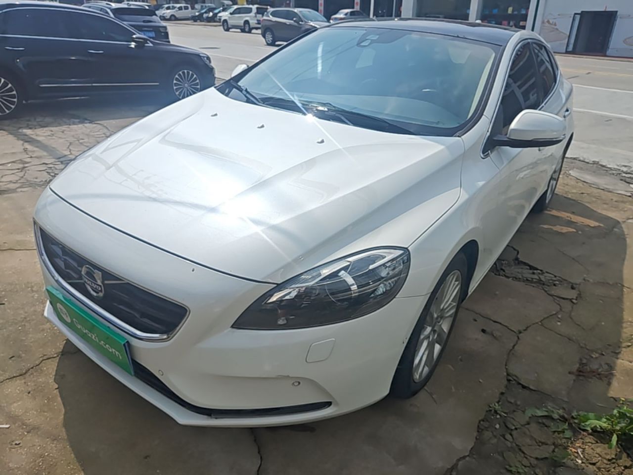 V40 2016 T4
