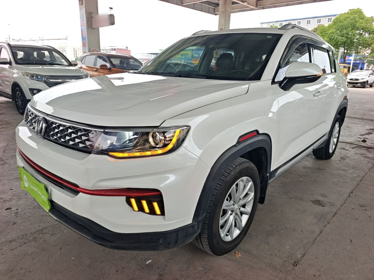CS35PLUS 2021 1.6L MT Elite