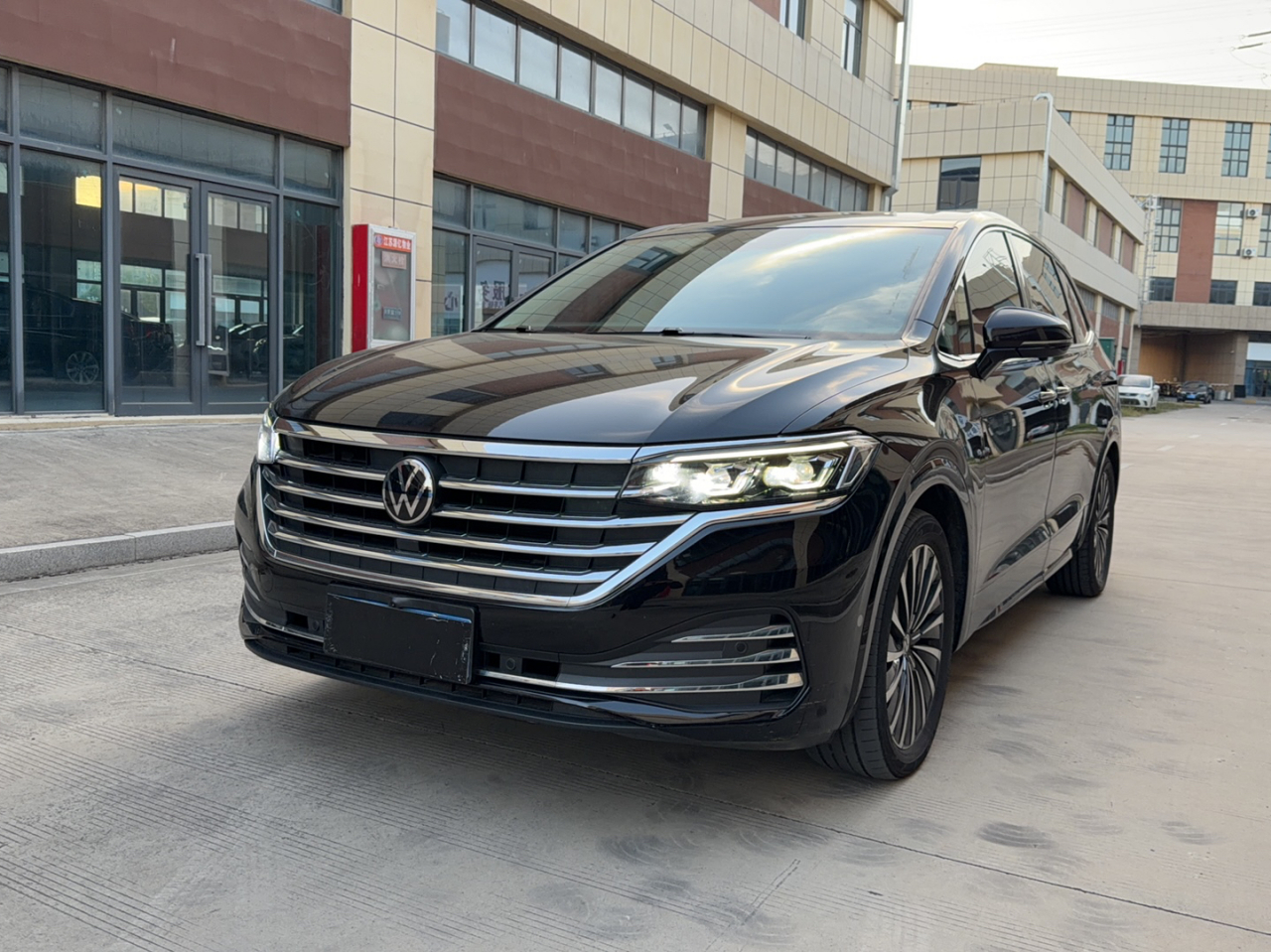 Viloran 2024 380TSI Premium