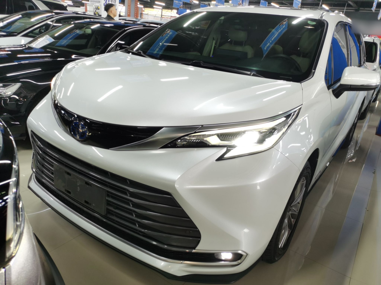 Sienna 2021 2.5L Hybrid Supreme